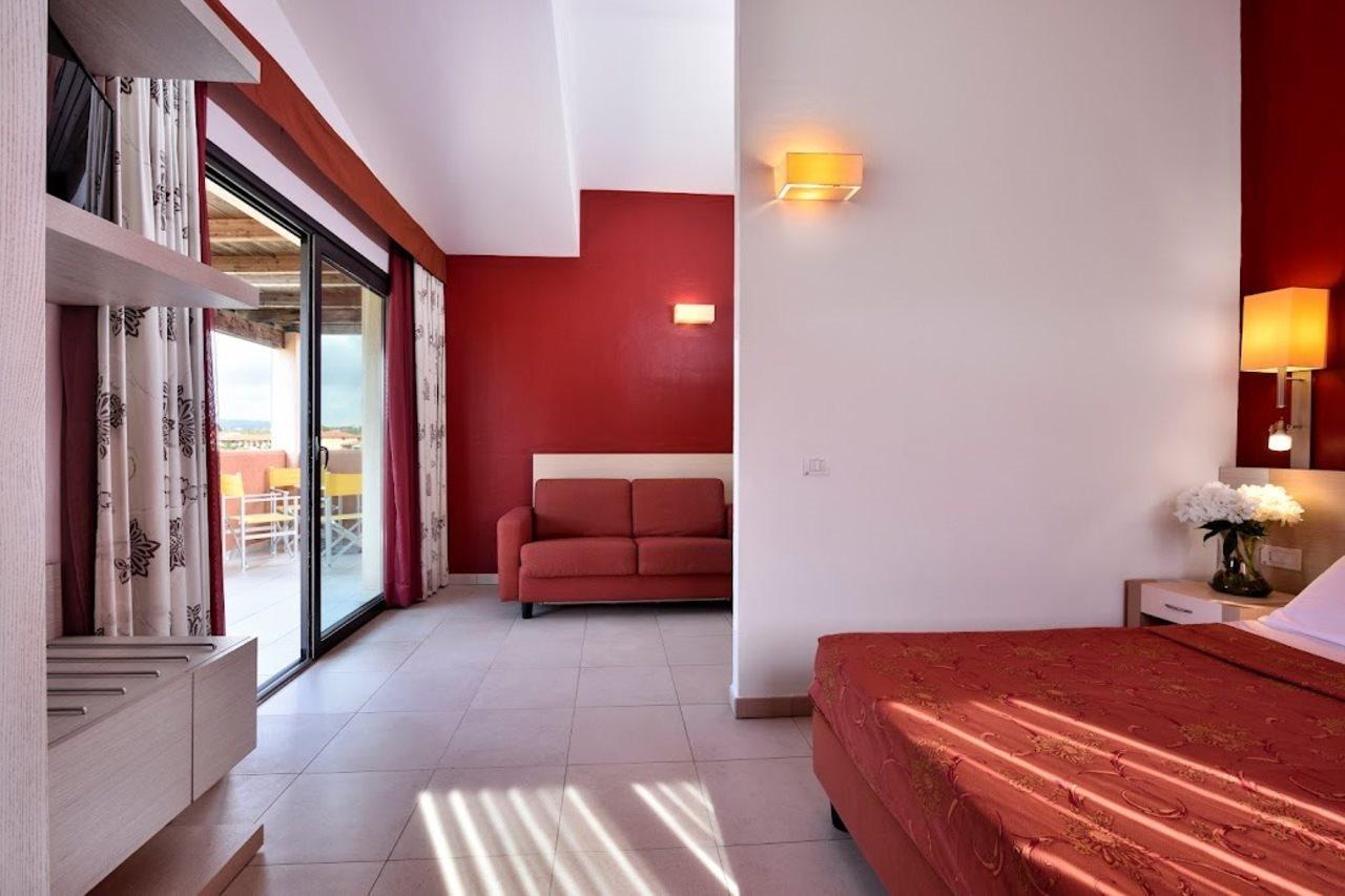 Futura Club Baja Bianca Hotel San Teodoro  Buitenkant foto