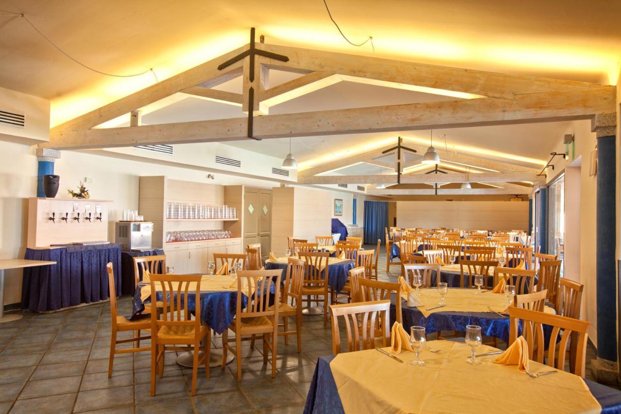 Futura Club Baja Bianca Hotel San Teodoro  Buitenkant foto
