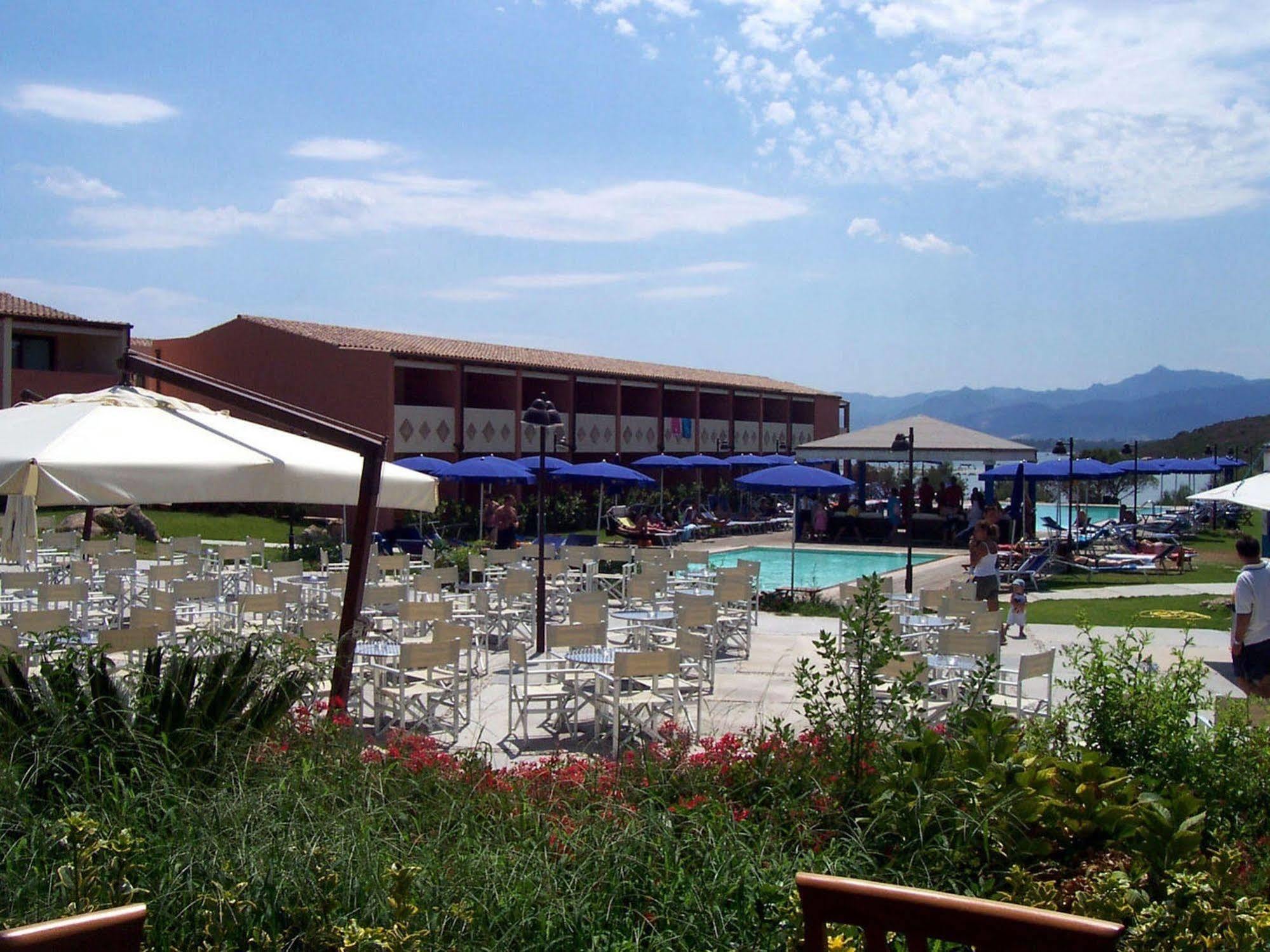 Futura Club Baja Bianca Hotel San Teodoro  Buitenkant foto