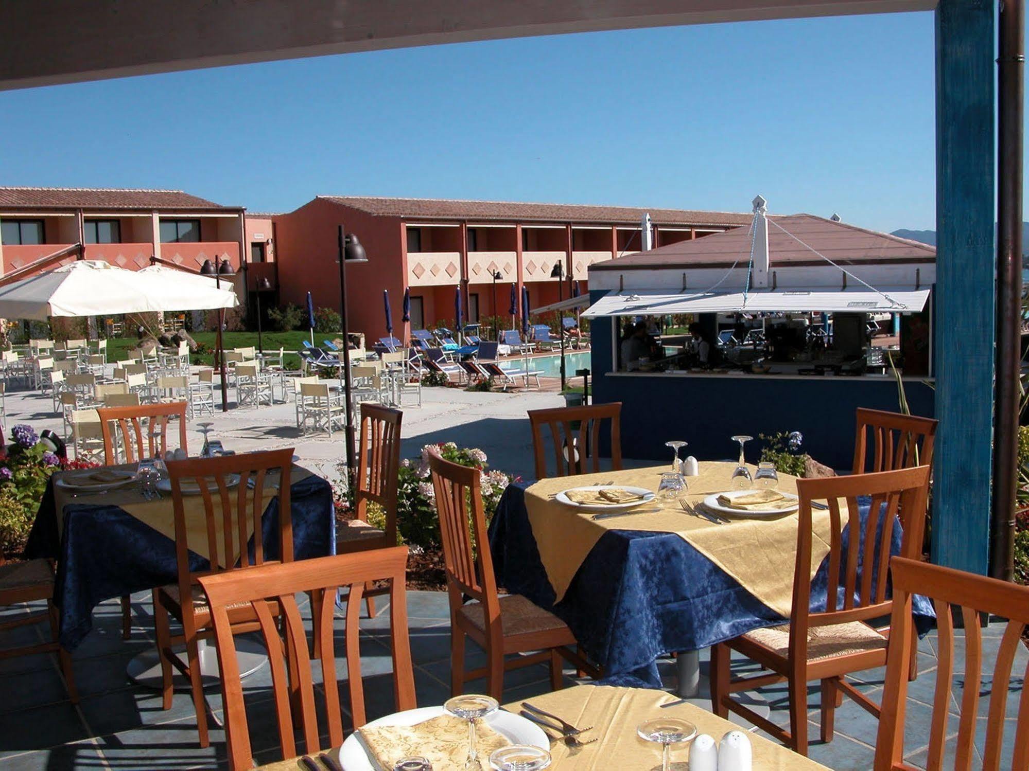 Futura Club Baja Bianca Hotel San Teodoro  Buitenkant foto