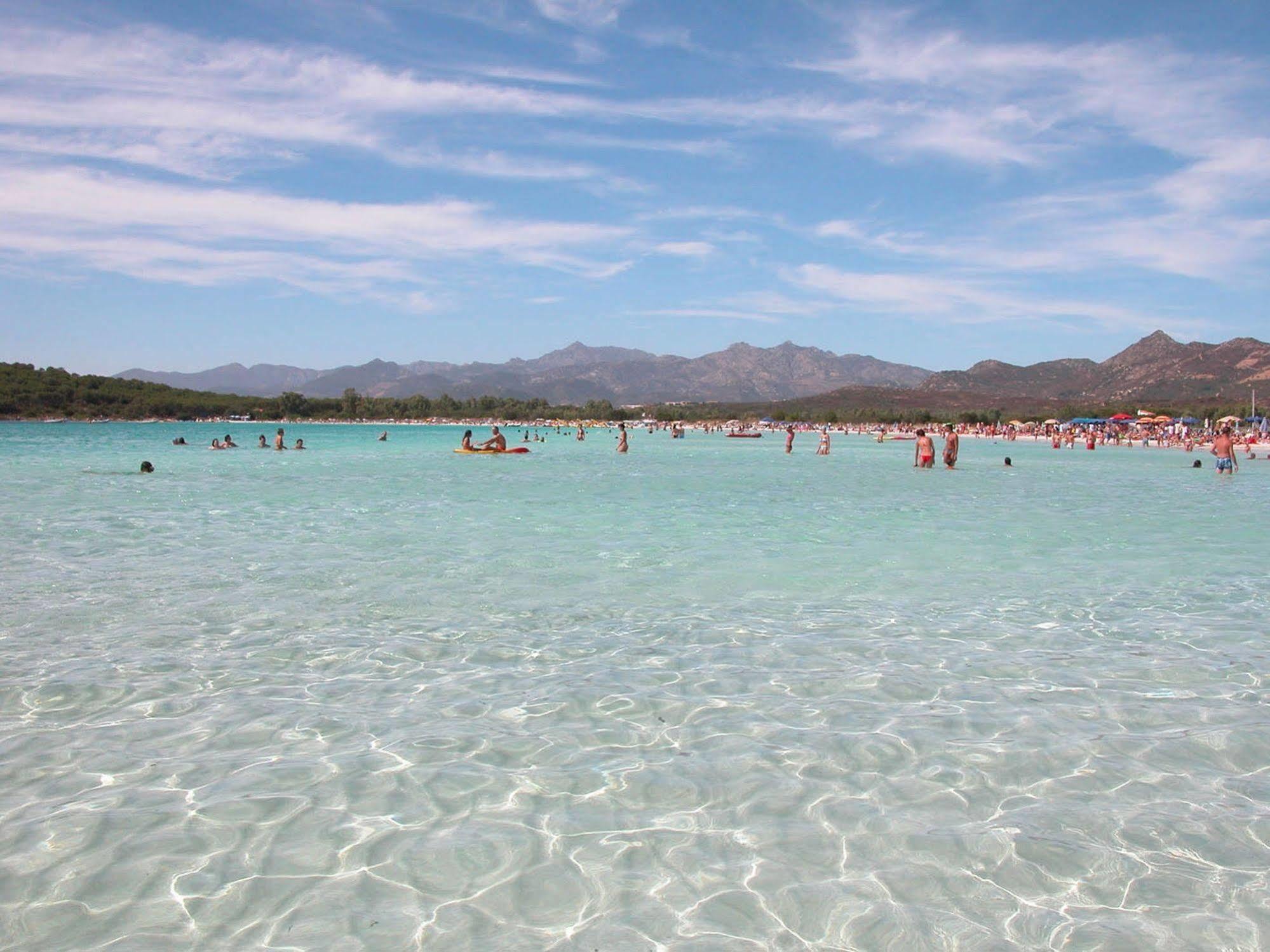 Futura Club Baja Bianca Hotel San Teodoro  Buitenkant foto