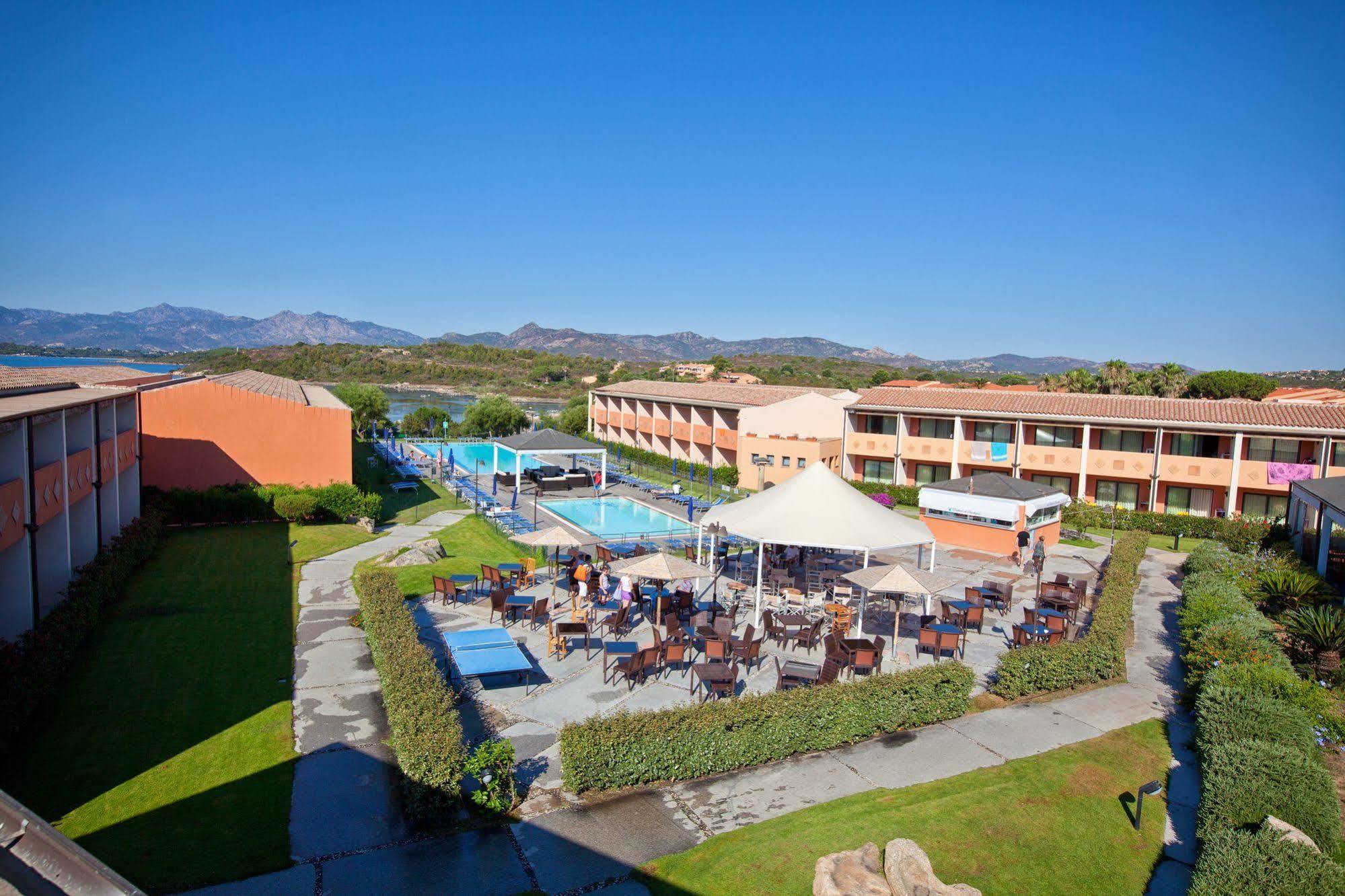 Futura Club Baja Bianca Hotel San Teodoro  Buitenkant foto